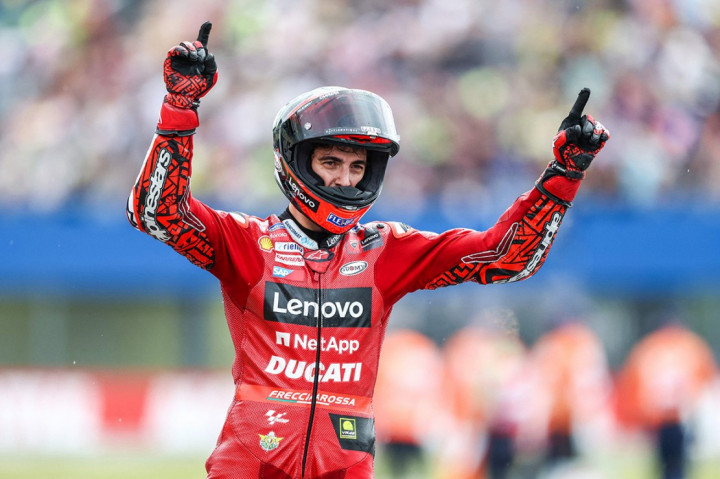 Pembalap Ducati Lenovo Francesco Bagnaia menjuarai MotoGP Belanda 2022 di Sirkuit Assen, Minggu, 26 Juni 2022. Dia menyelesaikan balapan dengan waktu 40 menit 25,205 detik.