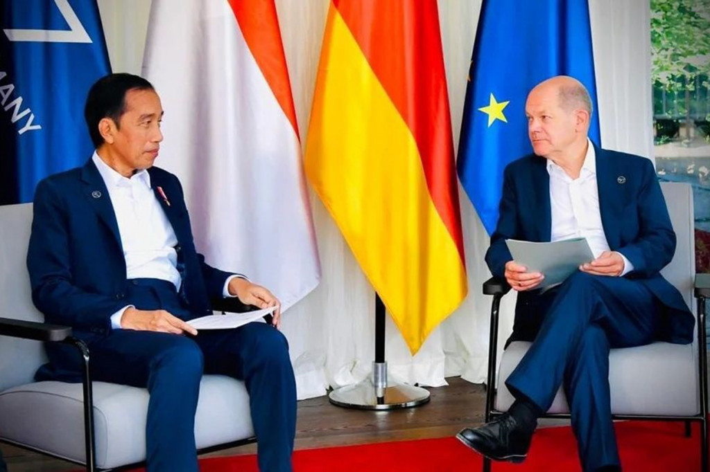 Presiden Joko Widodo melakukan pertemuan bilateral dengan Kanselir Jerman Olaf Scholz di sela-sela KTT G7 di Elmau, Jerman, Senin, 27 Juni 2022. 