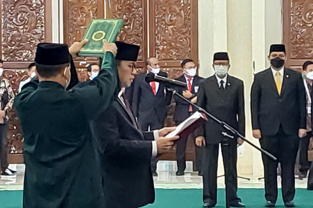 Wakil Ketua Umum Partai Amanat Nasional (PAN) Yandri Susanto resmi dilantik sebagai Wakil Ketua MPR , Kamis, 30 Juni 2022.