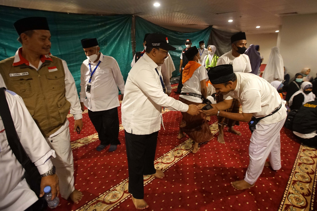 Kehadiran Zainut Tauhid untuk bersilaturhami sekaligus mengetahui layanan jemaah haji baik dari sisi pemondokan, katering, akomodasi hingga transportasi jelang puncak haji yang akan berlangsung pada 8 Dzulhijah atau 7 Juli mendatang.