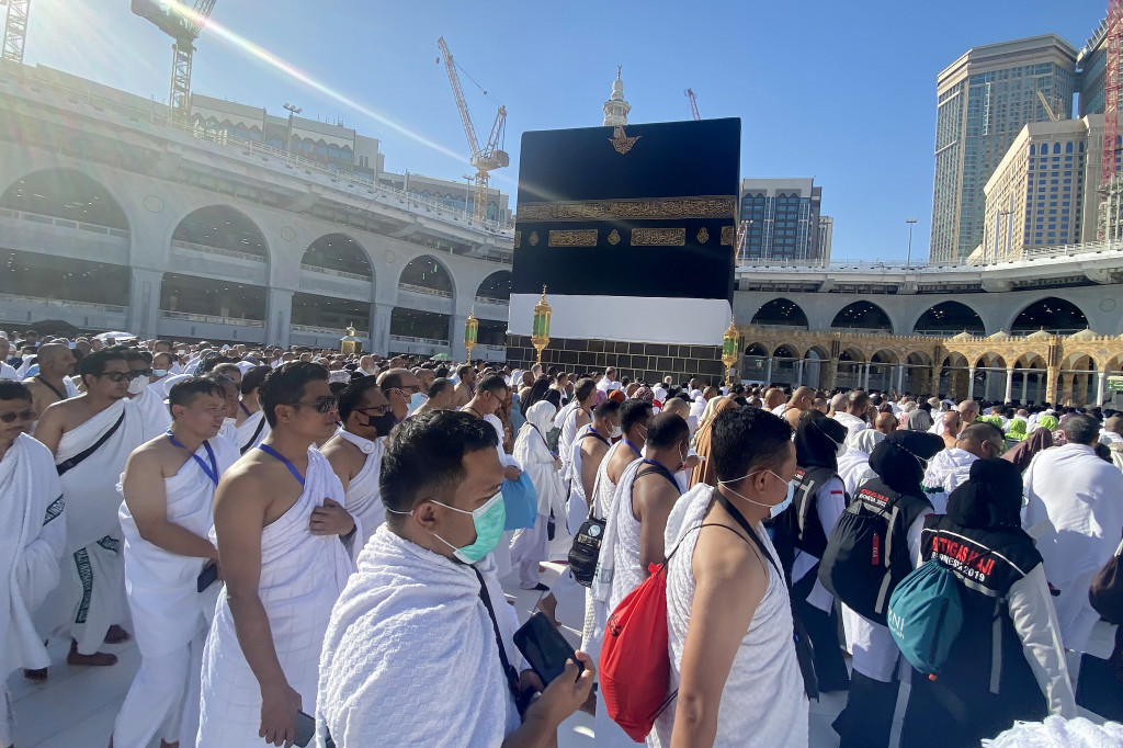 Yaqut Cholil Qoumas selaku Amirul Hajj Indonesia berpesan kepada jemaah haji Indonesia untuk menyiapkan fisik dan stamina tubuh agar saat pelaksanaan ibadah haji di Armuzna dapat berjalan lancar serta memperoleh haji yang mabrur.