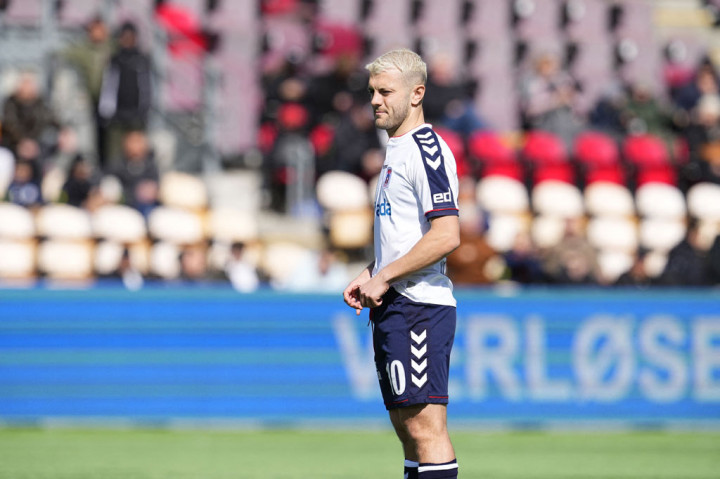 Selama berkarier sebagai pesepak bola profesional, Wilshere mencatatkan 287 penampilan di level senior dan mencetak 37 gol serta 48 assist.