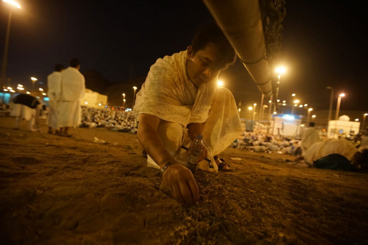 Selanjutnya jemaah haji akan diberangkatkan ke Mina untuk bermalam sebelum melempar jumrah di Jamarat.
