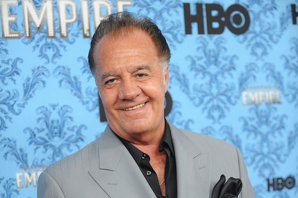 Aktor Tony Sirico, pemeran gangster Paulie Walnuts di serial HBO, The Sopranos dan kerap bermain di film Woody Allen, meninggal dunia pada usia 79 tahun, Jumat, 8 Juli 2022 waktu setempat.