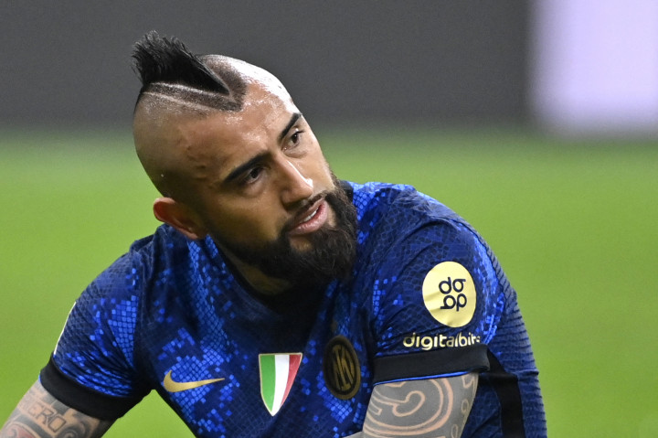 Inter Milan memutuskan kontrak gelandang Arturo Vidal lewat kesepakatan bersama.