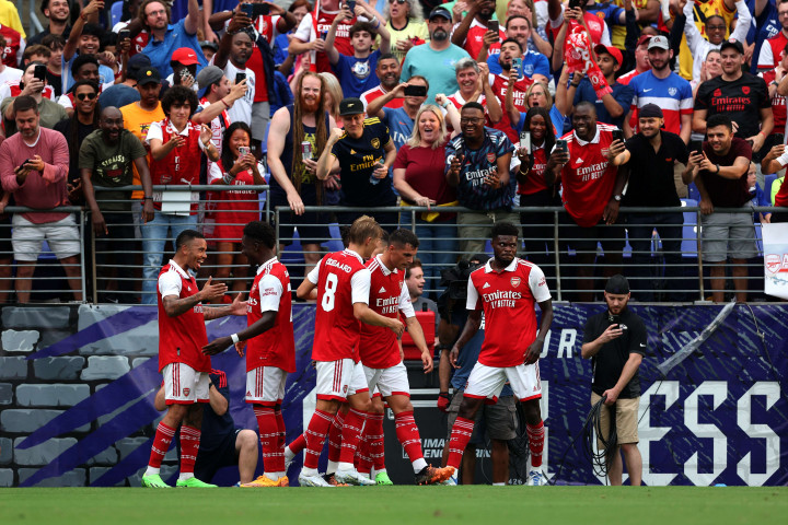 Arsenal kembali merebut kemenangan di laga uji coba. Kali ini The Gunners mengalahkan Everton 2-0 dalam pertandingan yang digelar di Stadion M&T Bank, Baltimore, Amerika Serikat, 17 Juli 2022, pagi WIB.