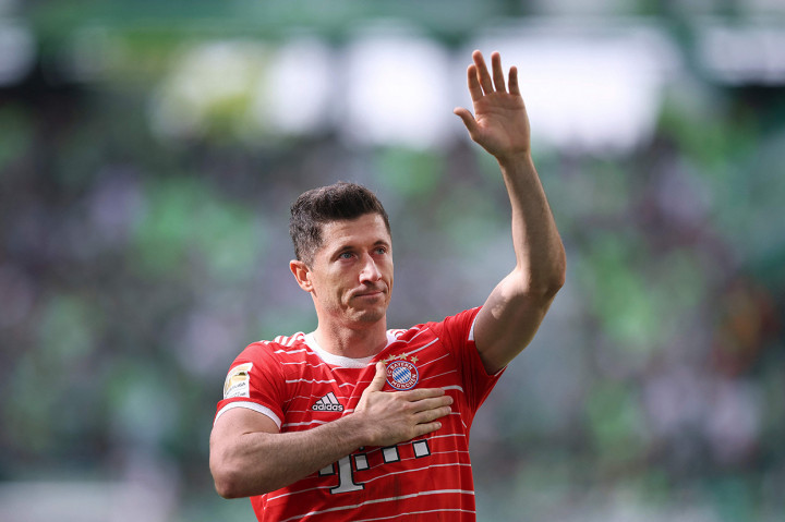 Robert Lewandowski akhirnya resmi meninggalkan Bayern Muenchen untuk bergabung bersama Barcelona.
