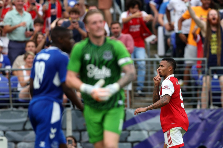 Arsenal kembali merebut kemenangan di laga uji coba. Kali ini The Gunners mengalahkan Everton 2-0 dalam pertandingan yang digelar di Stadion M&T Bank, Baltimore, Amerika Serikat, 17 Juli 2022, pagi WIB.