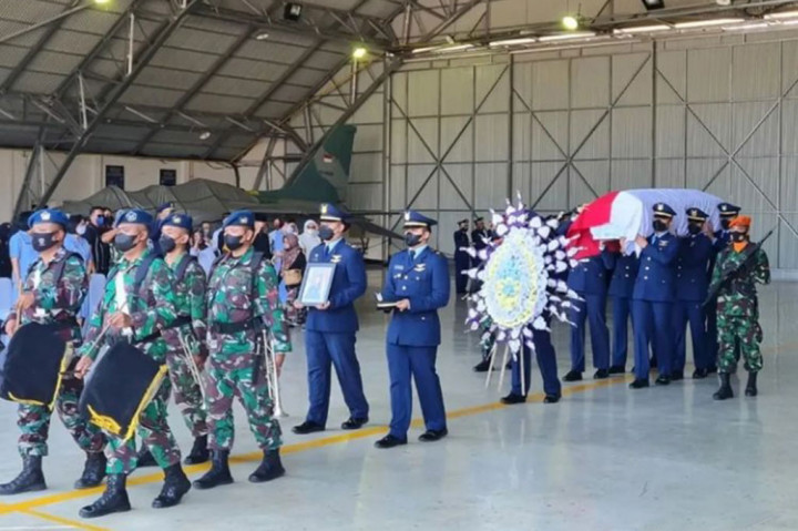 Kepala Dinas Penerangan TNI AU (Kadispenau) Marsma Indan Gilang Buldansyah menyatakan TNI AU sangat berduka cita atas peristiwa kecelakaan jatuhnya Pesawat Latih Tempur T-50i Golden Eagle. Lettu Pnb Allan juga merupakan salah satu dari sekian banyak penerbang terbaik yang dimiliki TNI AU.