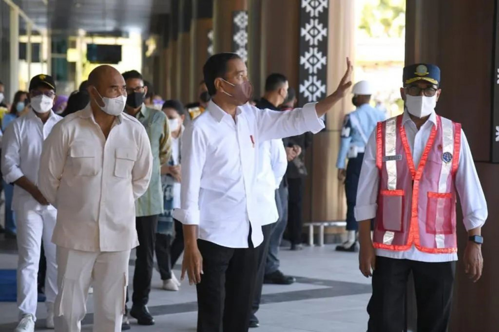 Lebih lanjut, Jokowi berharap dengan terus dilakukannya pengembangan fasilitas, pertumbuhan ekonomi dan pariwisata di wilayah Labuan Bajo dapat terus meningkat.