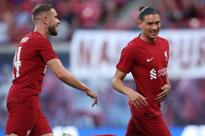 Nunez mencetak gol keduanya ke gawang tuan rumah melalui tendangan jarak jauh tiga menit berselang. 3-0 untuk tim tamu.