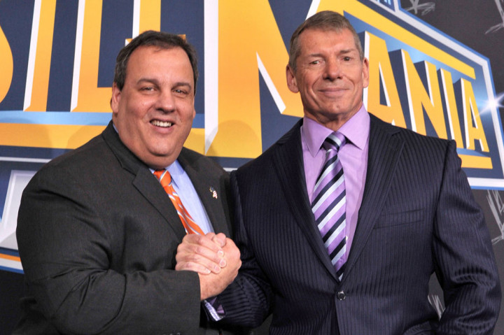 McMahon mengundurkan diri dari perannya dengan WWE bulan lalu sambil menunggu hasil penyelidikan internal setelah tuduhan berselingkuh dengan seorang karyawan dan membayarnya USD3 juta untuk merahasiakan masalah ini.