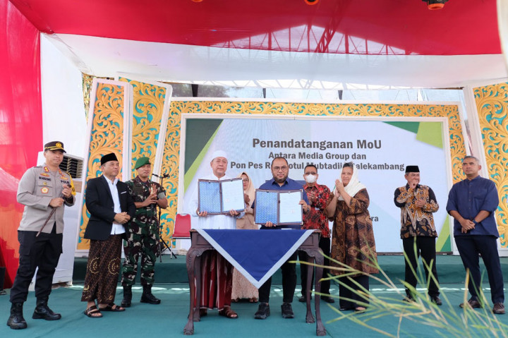 Kerja sama yang dilakukan meliputi bidang pelatihan dan kesempatan magang bagi para santri dan mahasantri di unit-unit Media Group.