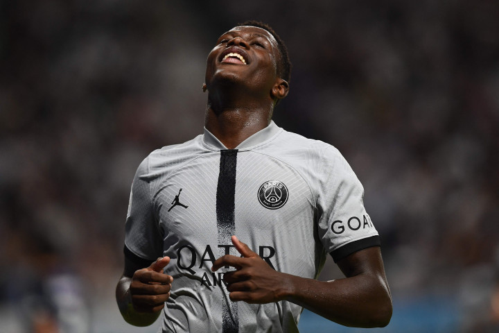 Nuno Mendes melakukan selebrasi usai mencetak gol ke gawang Gamba Osaka dalam laga pramusim di Stadion Panasonic, Senin, 25 Juli 2022. 