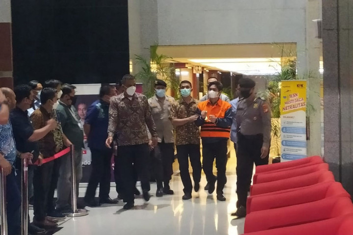 Mardani disangkakan melanggar Pasal 12 huruf a atau Pasal 12 huruf b atau Pasal 11 Undang-Undang (UU) Nomor 31 Tahun 1999 tentang Pemberantasan Tindak Pidana Korupsi, sebagaimana telah diubah dengan UU Nomor 20 Tahun 2001 jo Pasal 55 ayat (1) ke 1 KUHP.