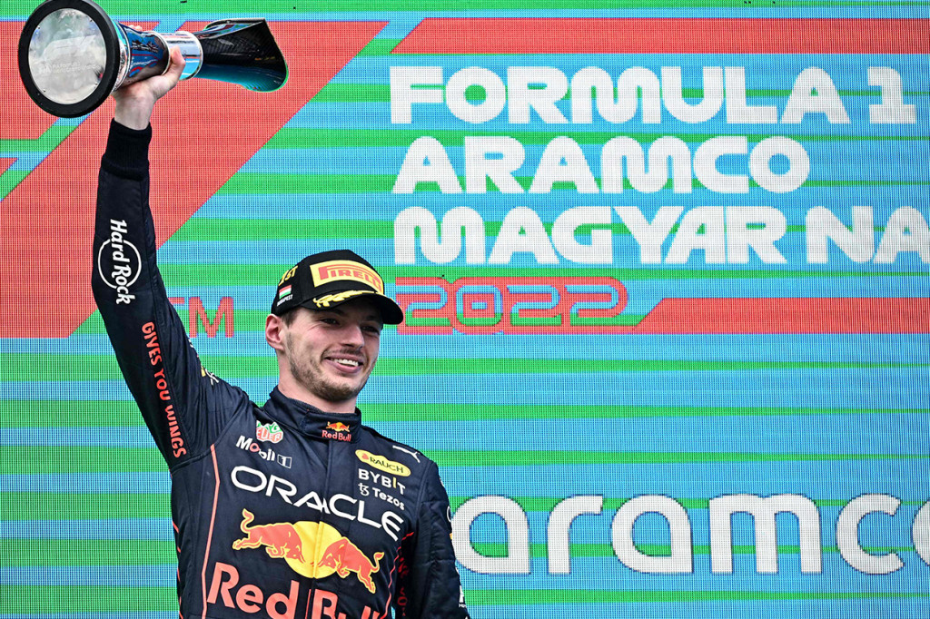 Max Verstappen berhasil meraih kemenangan dalam balapan Formula 1 GP Hungaria 2022, yang digelar di Sirkuit Hungaroring, Minggu, 31 Juli 2022.