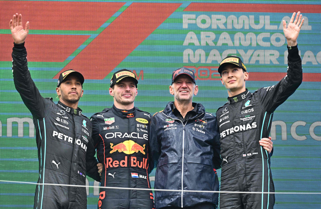 Sementara itu, Mercedes kembali mengamankan double podium lewat Lewis Hamilton dan George Russell.