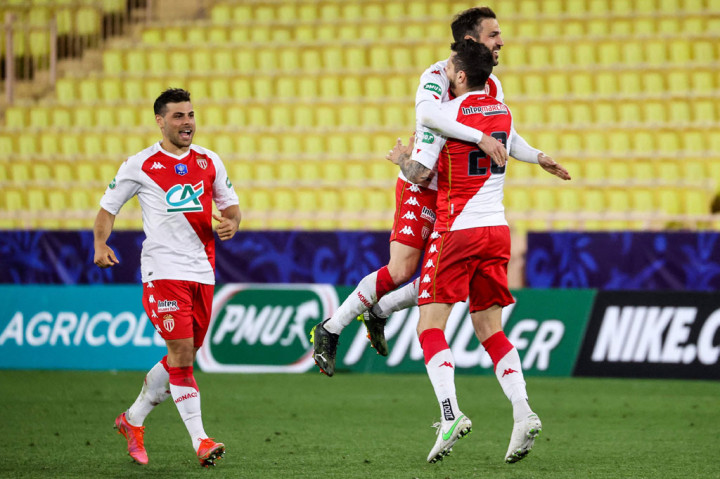 Sejak datang dari Chelsea pada Januari 2019, Fabregas menorehkan 68 penampilan bersama AS Monaco dan mampu menyumbangkan empat gol serta sembilan assist dari 3.444 menit bermain.