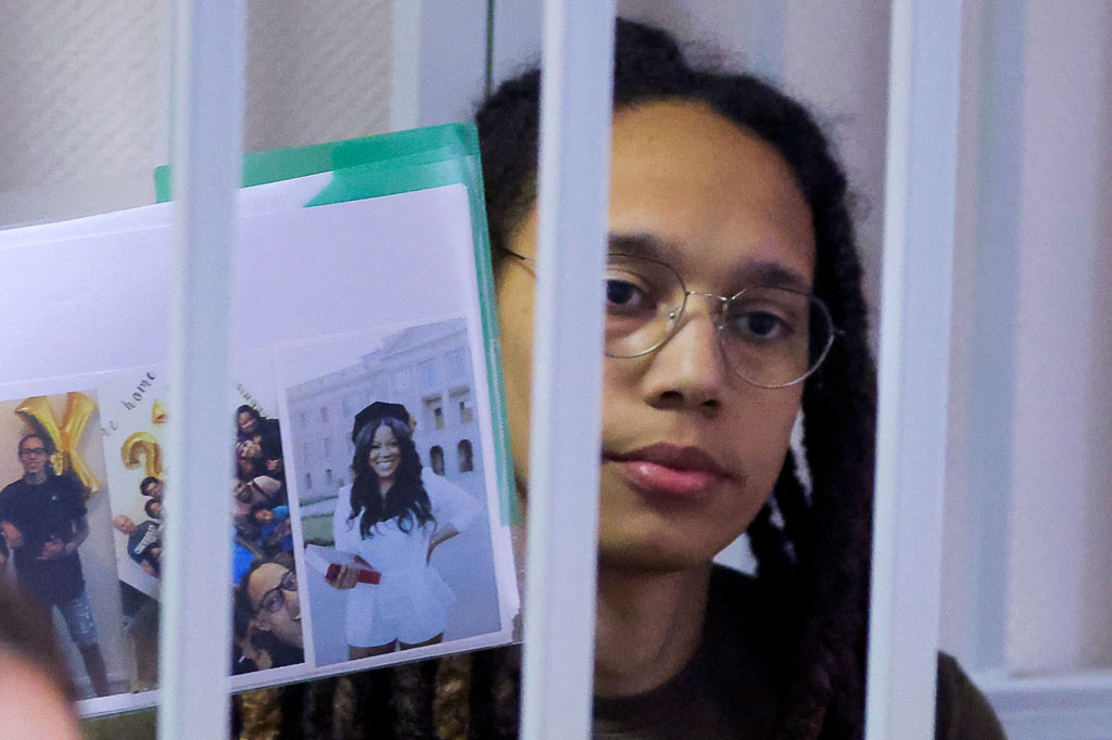 Berbicara di persidangan pada 27 Juli, Griner mengatakan masih tidak tahu bagaimana kartrid itu berada di tasnya. 