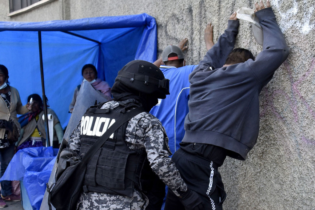 Pemimpin Adepcoca mengatakan mereka tidak akan mengakhiri protes mereka sampai pasar tutup. 