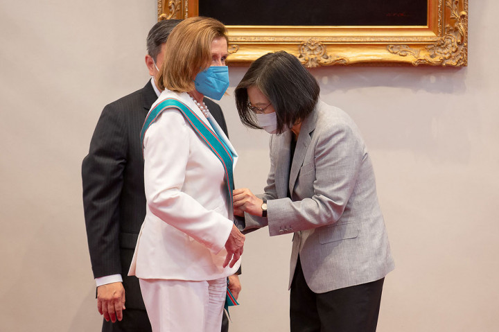 Pelosi, urutan kedua dalam kursi kepresidenan, adalah pejabat AS terpilih dengan profil tertinggi yang mengunjungi Taiwan dalam 25 tahun terakhir.