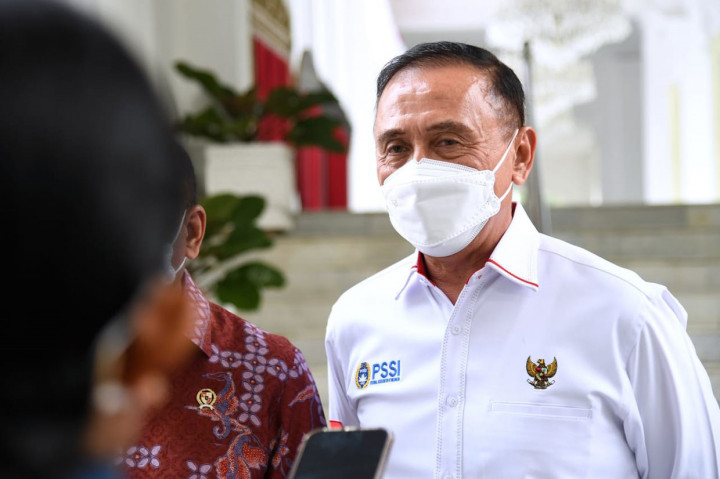 Gagasan Presiden membangun pusat pelatihan sepak bola di IKN Nusantara mendapat sambutan positif dari Ketum PSSI. Pria yang akrab disapa Iwan Bule itu menyebut hal tersebut sudah ditunggu-tunggu oleh masyarakat penikmat dan pemerhati sepak bola di Tanah Air.