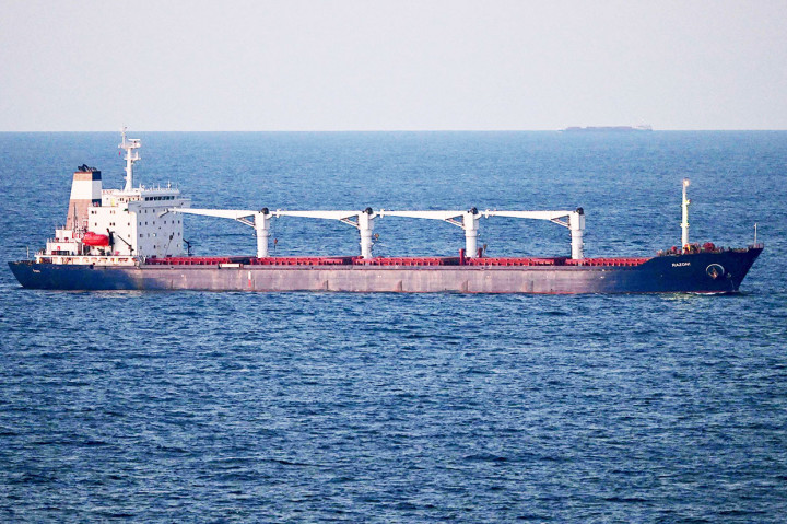 Pelayaran itu dimungkinkan setelah Turki dan PBB menengahi perjanjian ekspor gandum dan pupuk antara Moskow dan Kyiv bulan lalu, terobosan diplomatik yang langka dalam konflik yang telah menjadi perang yang berlarut-larut.