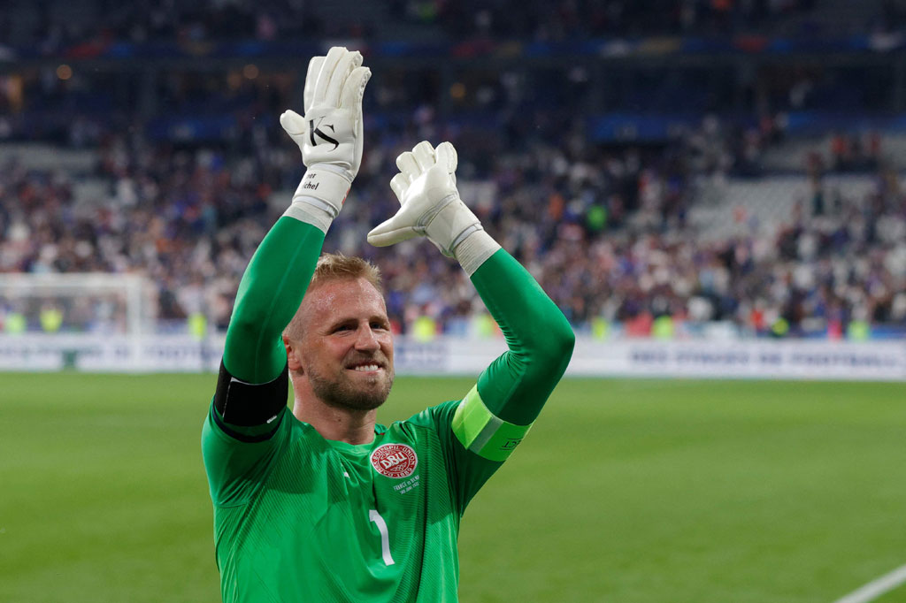 Klub Ligue 1 Prancis itu tidak mengungkapkan masa kontrak atau rincian keuangan dalam transfer pemain berusia 35 tahun tersebut.