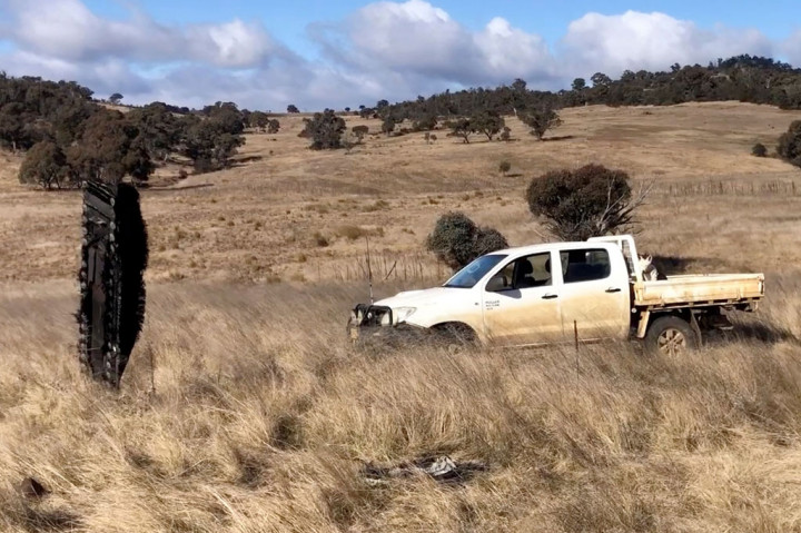 Badan antariksa Australia mengkonfirmasi puing-puing itu berasal dari salah satu misi Musk, dan mengatakan kepada penduduk setempat untuk melaporkan temuan lebih lanjut ke SpaceX.