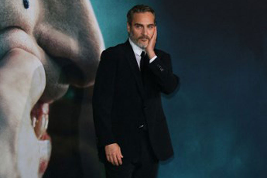 Aktor Joaquin Phoenix akan kembali memerankan Joker dalam sekuel film thriller yang akan tayang di bioskop pada 4 Oktober 2024, kata juru bicara distributor film Warner Bros, Rabu, 3 Agustus 2022.