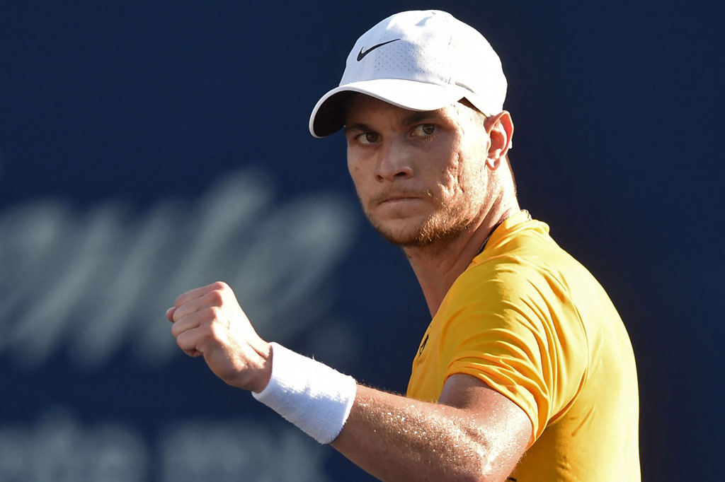 Medvedev akan menghadapi unggulan keempat Miomir Kecmanovic dari Sebia, yang mengalahkan Brandon Nakashima 6-2, 6-4, untuk memperebutkan satu tempat di final.