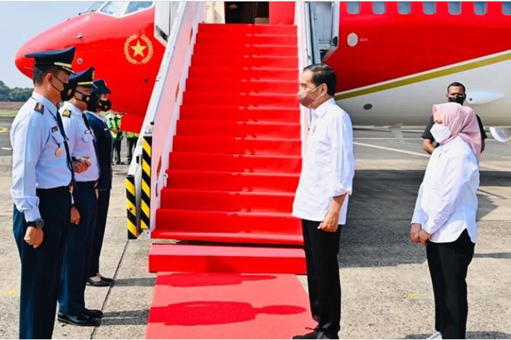 Presiden Joko Widodo dan Ibu Negara Iriana bertolak menuju Kota Surakarta, Jawa Tengah, Sabtu, 6 Agustus 2022, untuk melakukan rangkaian kunjungan kerja termasuk dijadwalkan menutup ASEAN Para Games XI 2022 di Stadion Manahan.
