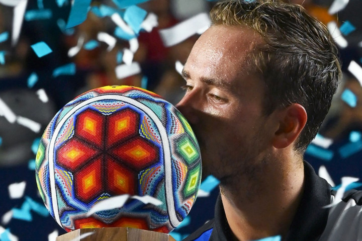 Daniil Medvedev merebut gelar pertamanya musim ini ketika dia mengalahkan Cameron Norrie 7-5, 6-0 untuk memenangi Abierto de Tenis Mifel di Los Cabos, Sabtu, 6 Agustus 2022, waktu setempat.