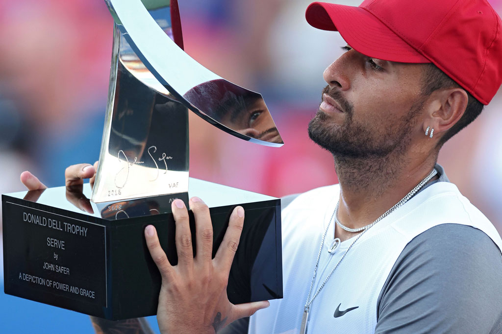 Runner-up Wimbledon Nick Kyrgios meraih gelar ATP ketujuh dan pertama setelah tiga tahun, berkat kemenangannya atas petenis Jepang Yoshihito Nishioka dalam final Washington Open, Minggu, 7 Agustus 2022 waktu setempat.