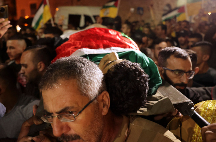 Tiga di antara para korban adalah dari Kota Nablus di Tepi Barat utara, dan satu dari kota Hebron di selatan Palestina.