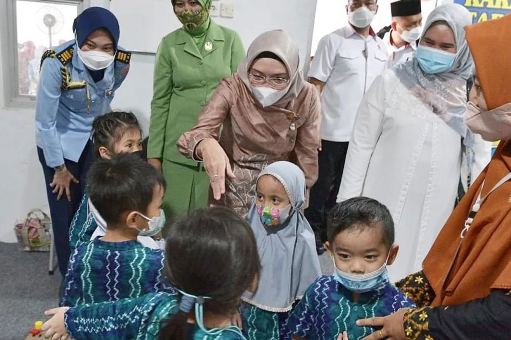 Pada kesempatan itu, dia berpesan bahwa vitamin A sangat penting bagi balita yakni untuk organ penglihatan, pertumbuhan tubuh, pembelahan sel, kesehatan sistem reproduksi, dan menunjang sistem kekebalan tubuh.