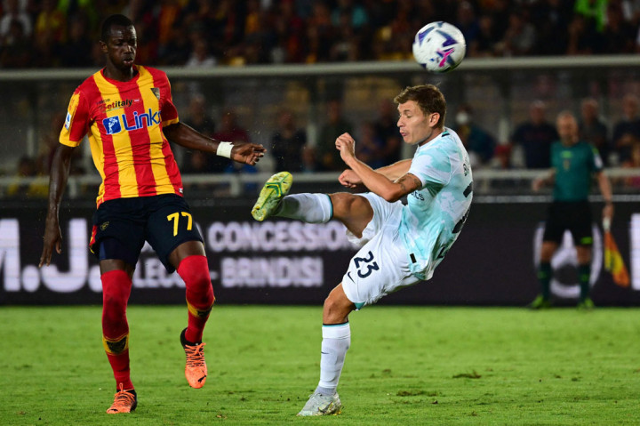 Selepas jeda istirahat, Lecce mencoba lebih berani keluar menyerang. Hasilnya, I Giallorossi berhasil menyamakan kedudukan menjadi 1-1 melalui Assan Ceesay pada menit ke-48.