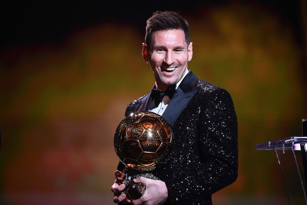 Secara keseluruhan, Messi mencetak hanya 11 gol untuk PSG dan penampilannya gagal mengesankan majalah France Football selaku penyelenggara Ballon d'Or yang akan dianugerahkan di Paris pada 17 Oktober.     