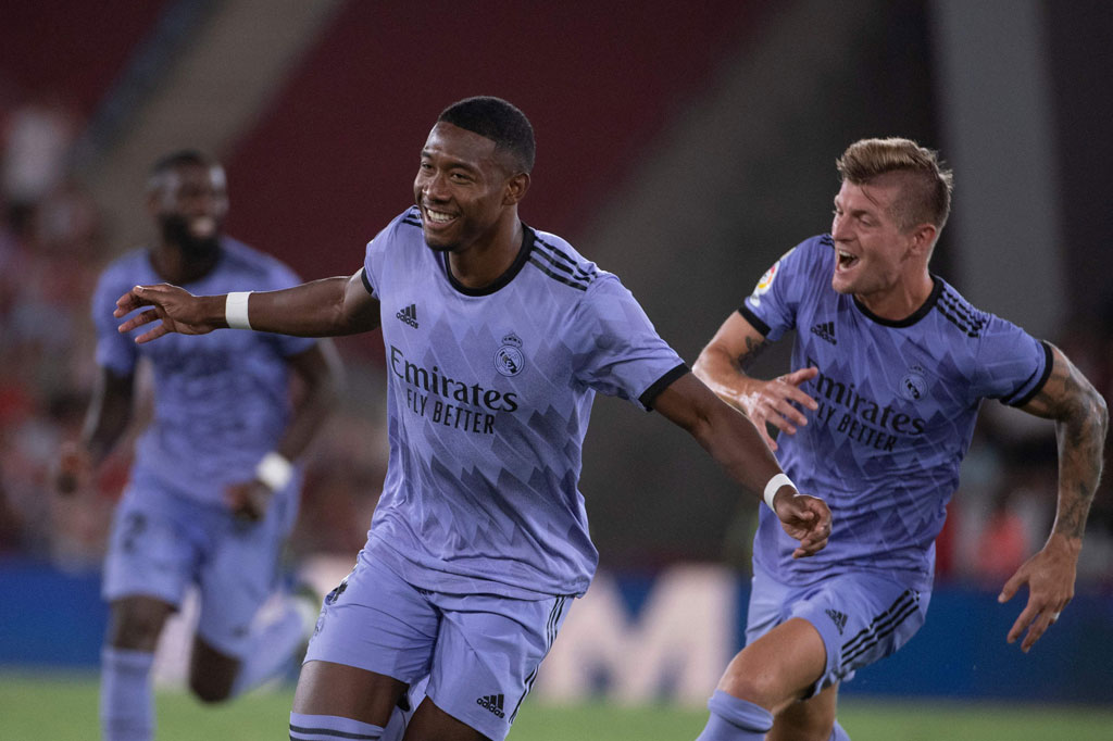 Madrid kemudian bisa berbalik unggul pada menit ke-75 lewat tendangan bebas David Alaba yang membuat Martinez tidak berkutik. Madrid memimpin 2-1.