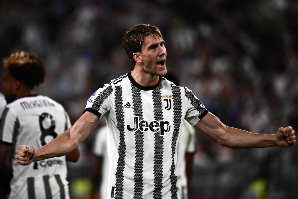 Adapun Dusan Vlahovic juga bersinar dengan mencetak brace alias dua gol pada menit ke-43 (penalti) dan 51'.