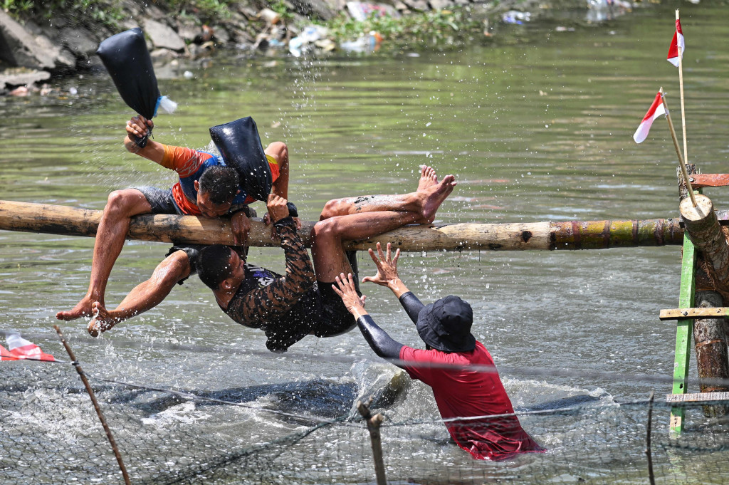 Ragam kegiatan dan lomba meriahkan HUT ke-77 Kemerdekaan Republik Indonesia di Aceh.