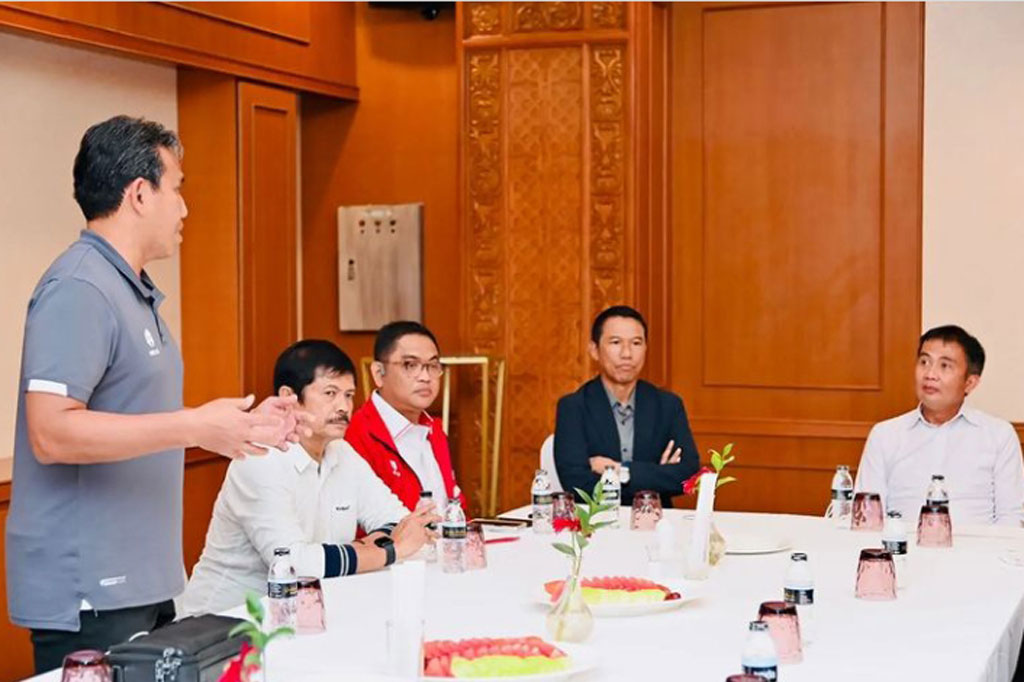 Bima Sakti menegaskan ia dan anak-anak asuhnya akan berusaha keras menunaikan pesan Kepala Negara dalam menjaga konsistensi prestasi. 