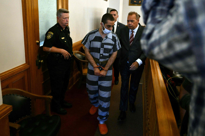 Dia juga menyuarakan keprihatinan atas wawancara dengan Matar yang diterbitkan New York Post minggu ini. Di dalamnya, Matar mengatakan kepada tabloid bahwa dia 