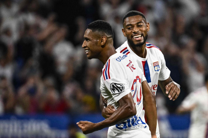 Tete yang bergabung dengan Lyon dari klub Ukraina Shakhtar Donetsk awal tahun ini mencetak gol keduanya yang sekaligus menyempurnakan tiga poin Lyon dari luar kotak penalti ketika laga tinggal seperempat jam lagi.