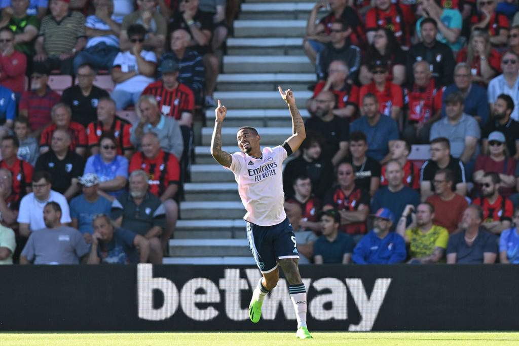 Kemenangan The Gunners hadir berkat dwigol Martin Odegaard (5', 11') dan gol William Saliba (54').
