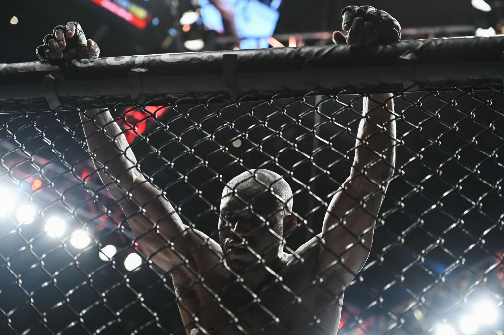 Kamaru Usman sudah lima kali mempertahankan sabuk juara kelas welter UFC. 