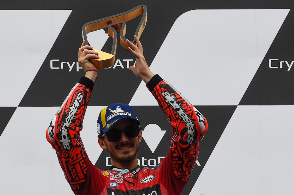 Rider Ducati, Francesco Bagnaia menjadi juara MotoGP Austria 2022. Pecco pun meraih tiga kemenangan beruntun di MotoGP 2022.