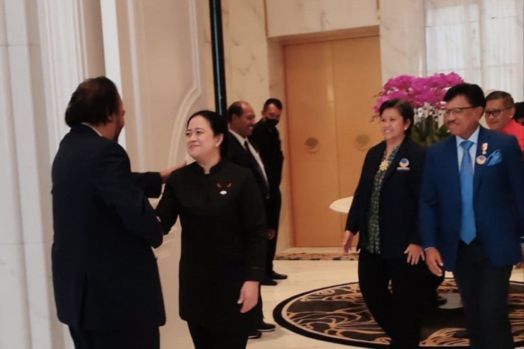 Ketua DPP PDI Perjuangan (PDIP), Puan Maharani, tiba di NasDem Tower untuk bertemu dengan Ketum NasDem, Surya Paloh, Senin, 22 Agustus 2022. Pertemuan keduanya sebagai bentuk silaturahmi.