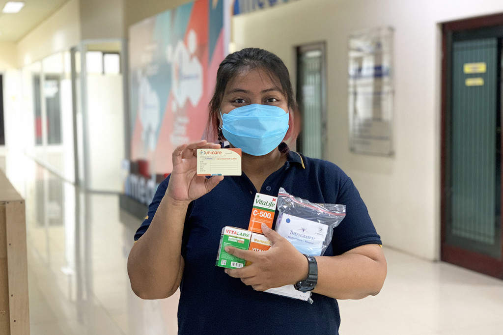 Dalam kegiatan ini, Media Group Network juga memberikan paket multivitamin kepada peserta. Multivitamin itu diharapkan mampu meningkatkan daya tahan tubuh seluruh karyawan.