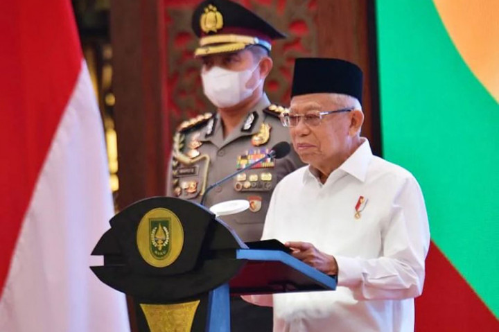Wapres berharap momentum peresmian ini menjadi awal dari kemudi syariah yang diharapkan akan memacu lebih kencang, semakin terarah, dan berkah dalam menyokong dan menguatkan pertumbuhan semua sektor ekonomi dan keuangan syariah di wilayah Provinsi Riau dan Provinsi Kepulauan Riau.